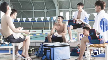 《蔚藍50米》公布情感預告 最美青春絕不辜負