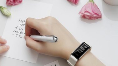 立減15元，時空白榮耀手環A2牽手阿薩姆小奶茶推“告白套裝”