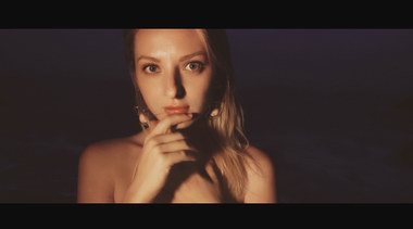 光怪陸離之美 看鬼馬女攝影師美圖V6玩轉光影恣意變化