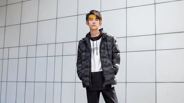 易烊千璽攜手adidas neo，號召街頭潮流最強音