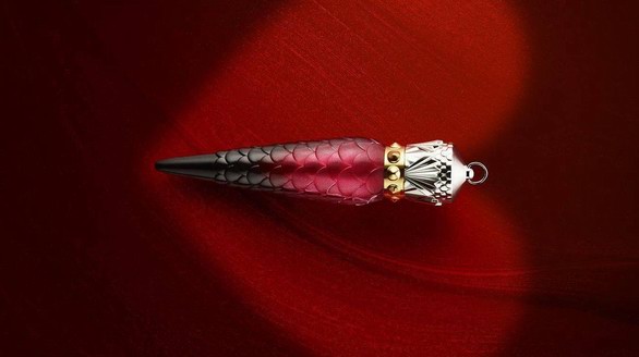 Christian Louboutin彩妝產品入駐成都IFS精品店