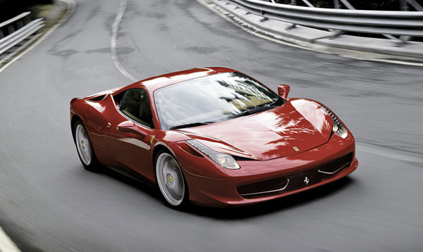 法拉利運(yùn)動(dòng)跑車458 Italia
