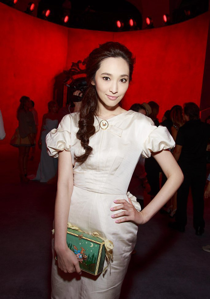 巴黎高定時裝周上的中國女星 女王華服大比拼
