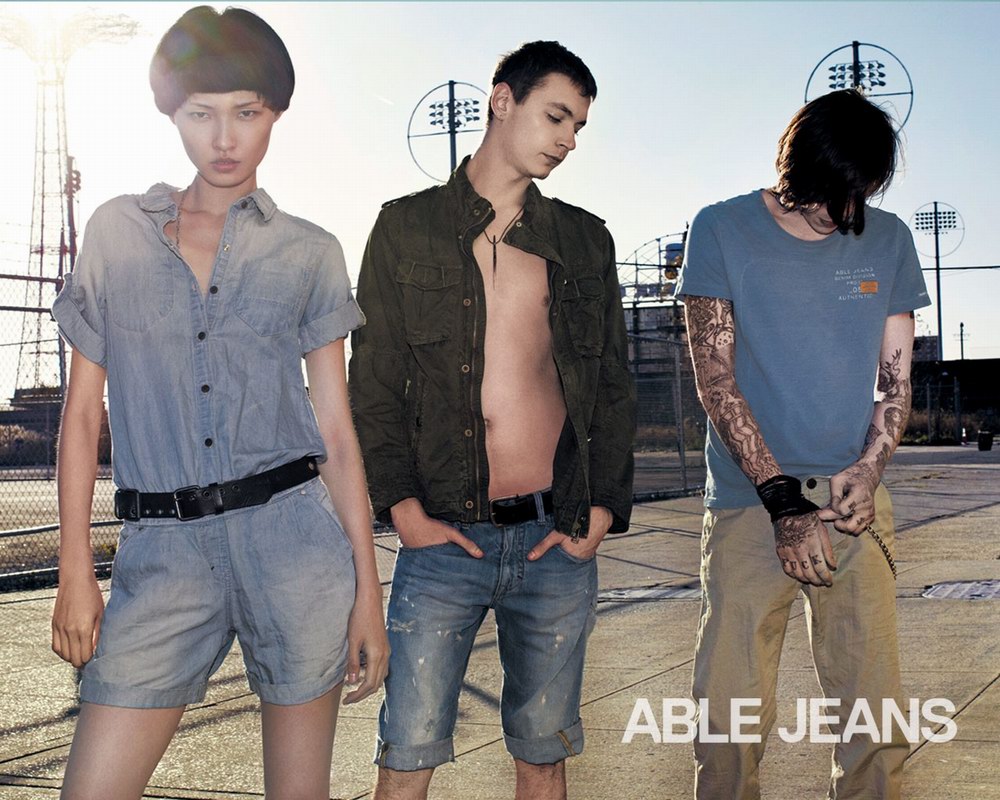 蘑菇頭超模王瀟與都市潮牛ABLE JEANS再續前緣，酷帥亮相《GRAZIA紅秀》封面