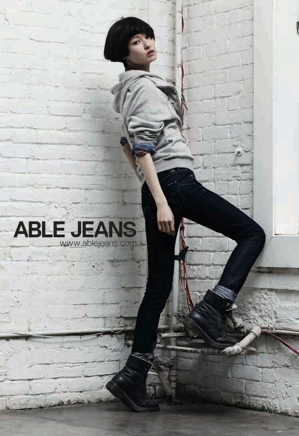 蘑菇頭超模王瀟與都市潮牛ABLE JEANS再續前緣，酷帥亮相《GRAZIA紅秀》封面