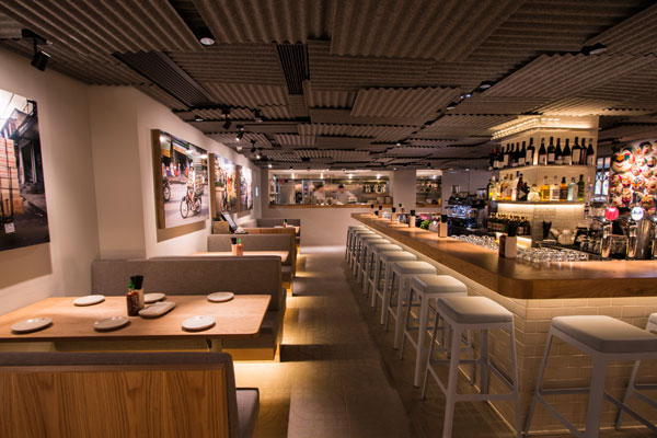 Viet Kitchen 為中環呈獻摩登越式餐飲體驗