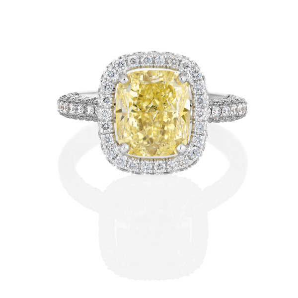 De Beers（戴比爾斯）濃情夏日至臻獻禮