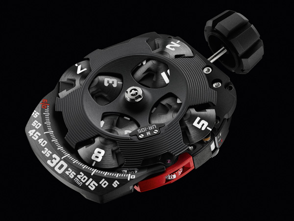 URWERK UR-105M：鐵甲騎士，時間之光