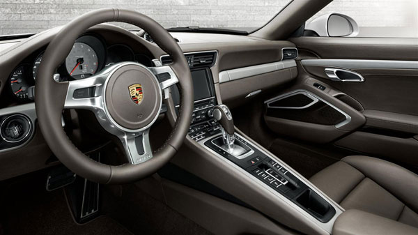 保時捷911 Carrera 4 Cabriolet 動感而優雅