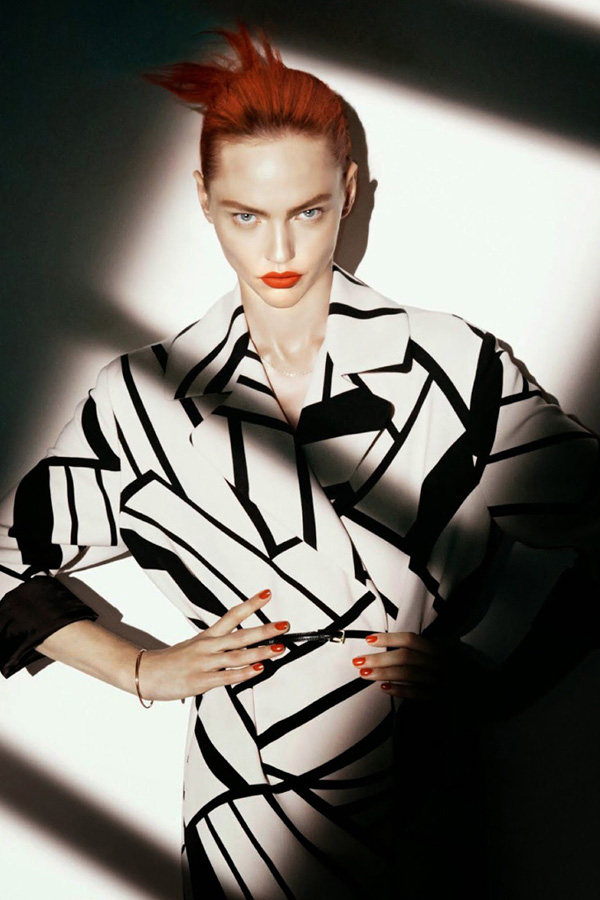 Sasha Pivovarova《Vogue》法國版2014年8月號