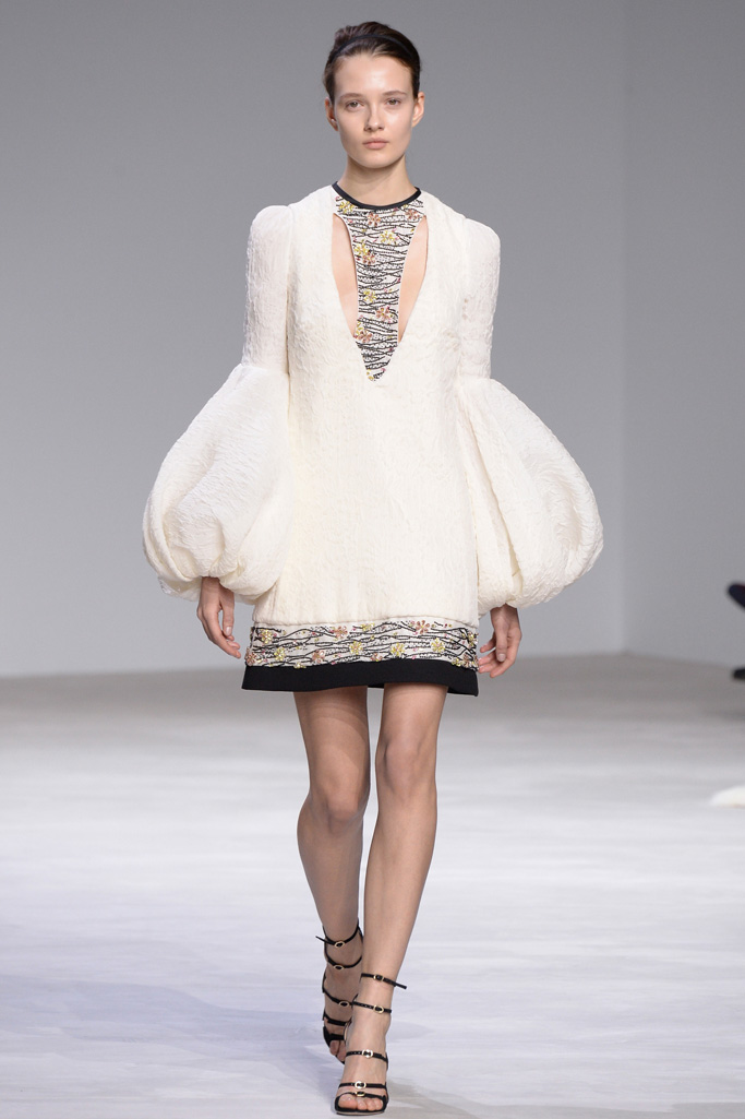 Giambattista Valli 2016春夏高級定制流行發布