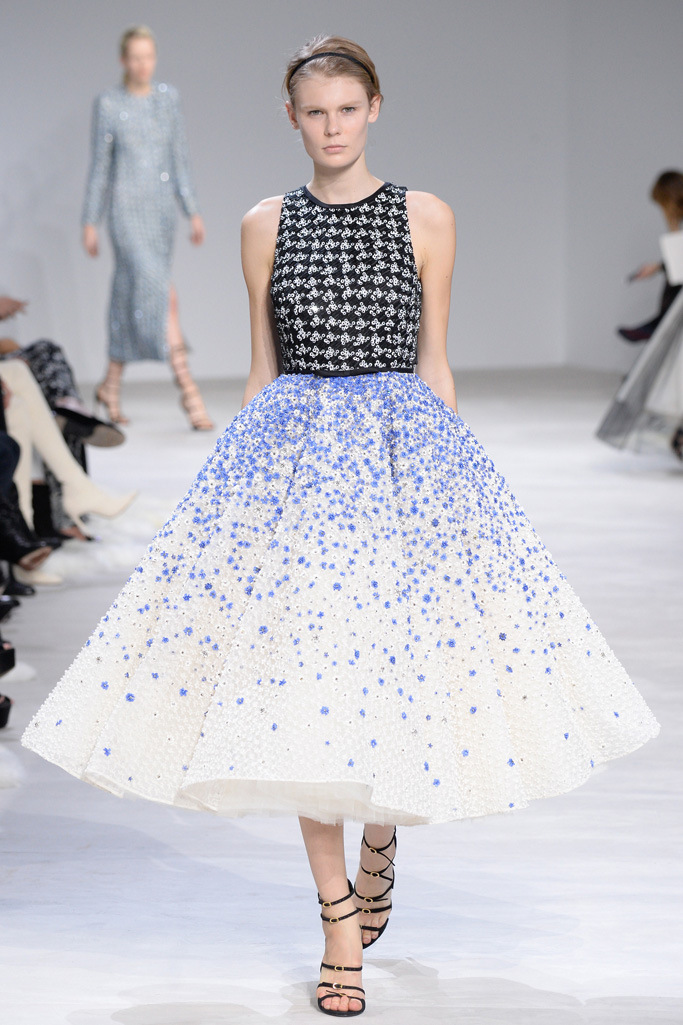 Giambattista Valli 2016春夏高級(jí)定制流行發(fā)布