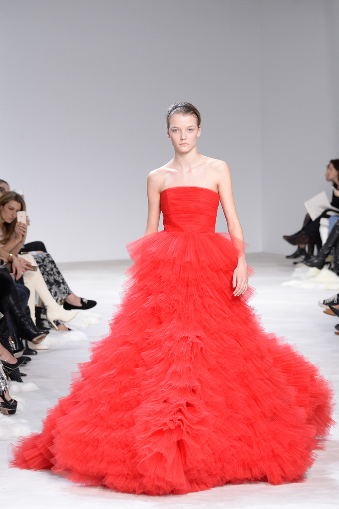 Giambattista Valli 2016春夏高級(jí)定制流行發(fā)布