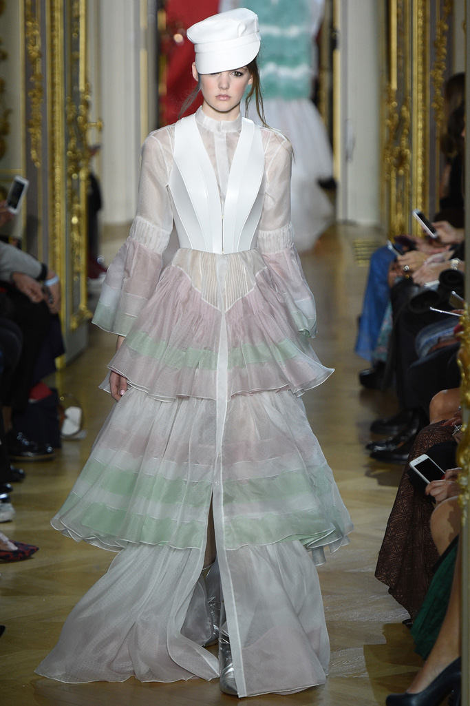 Ulyana Sergeenko 2016春夏高級定制流行發布