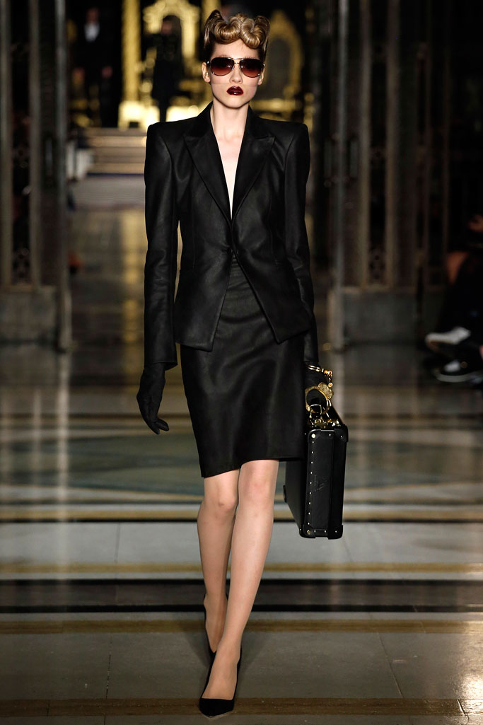Gareth Pugh 2016秋冬流行發布