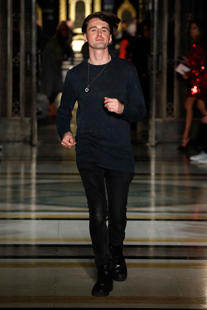 Gareth Pugh 2016秋冬流行發布
