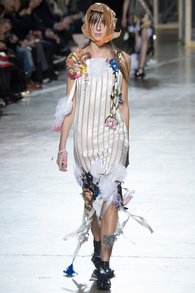 Christopher Kane 2016秋冬流行發布