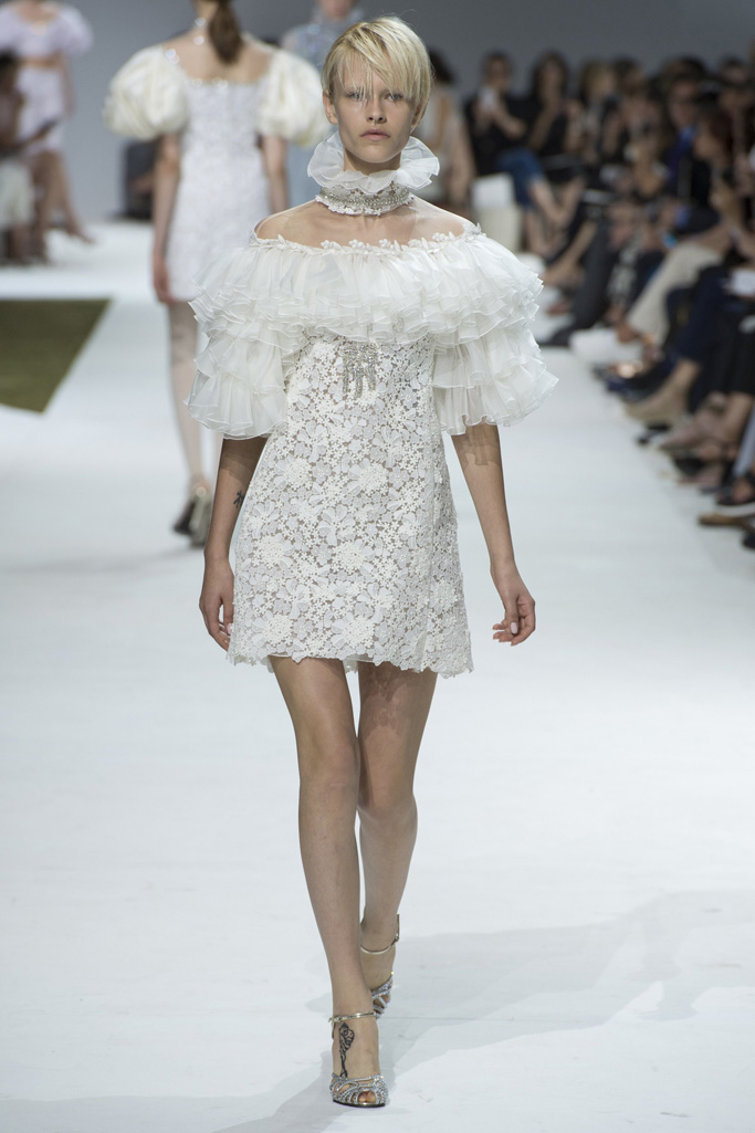 Giambattista Valli 2016秋冬高級定制流行發布