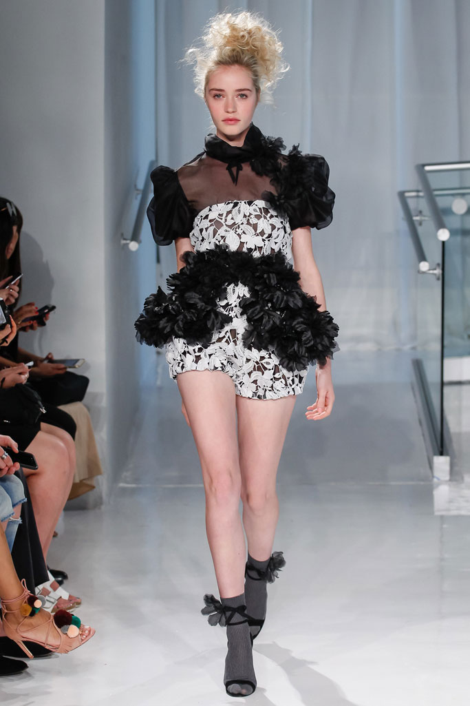 Reem Acra 2017春夏流行發布