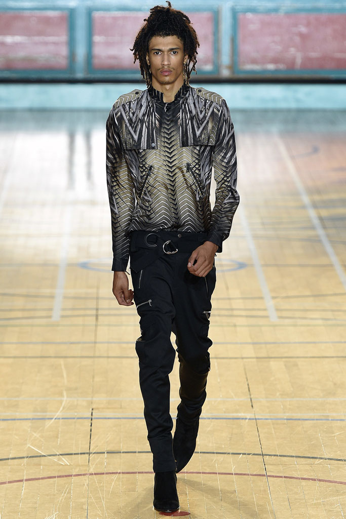 Julien Macdonald 2017春夏流行發(fā)布