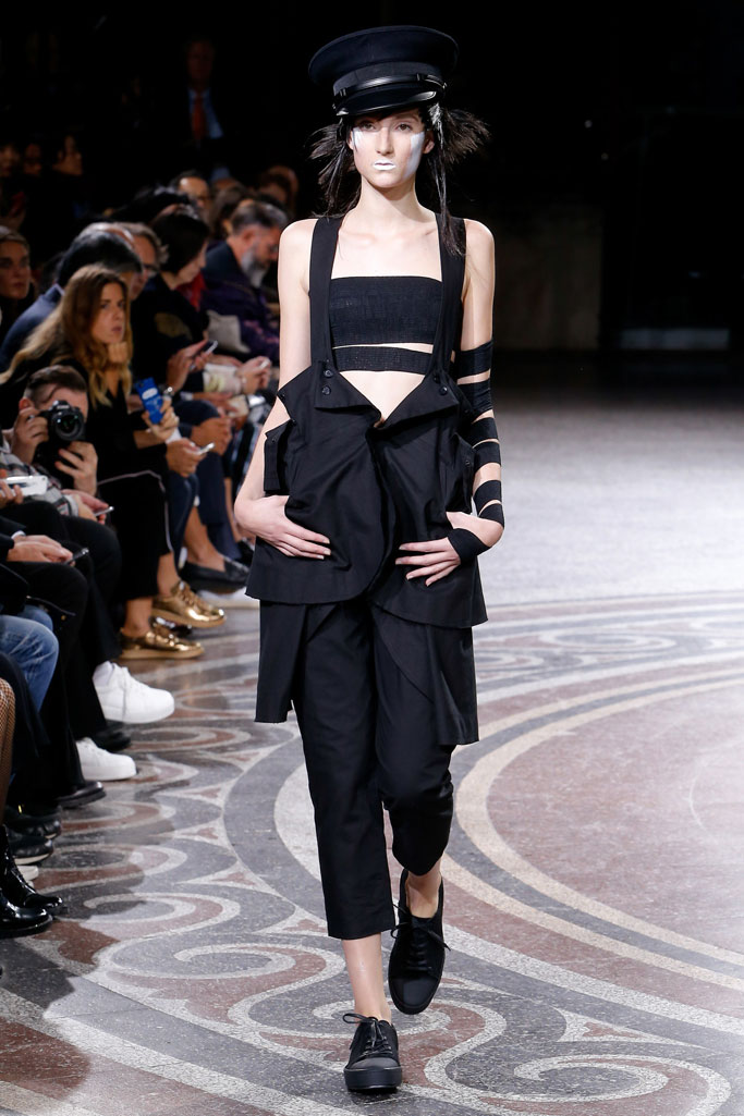 Yohji Yamamoto 2017春夏流行發布
