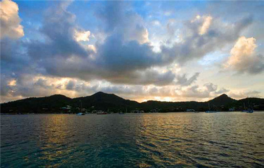 當一回避年族 春節(jié)飛赴迷人海島