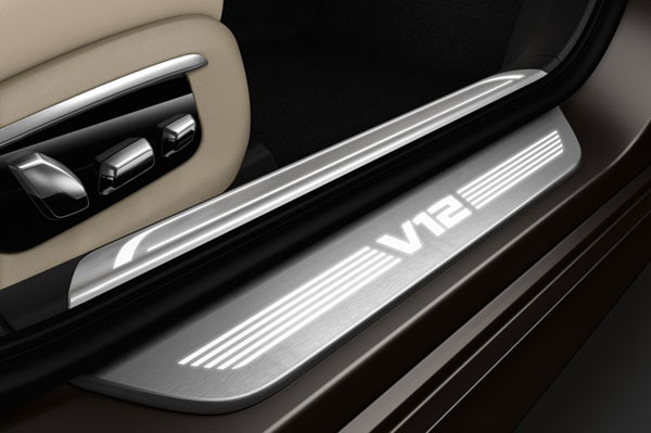 寶馬全新旗艦M760i xDrive 配12缸發動機