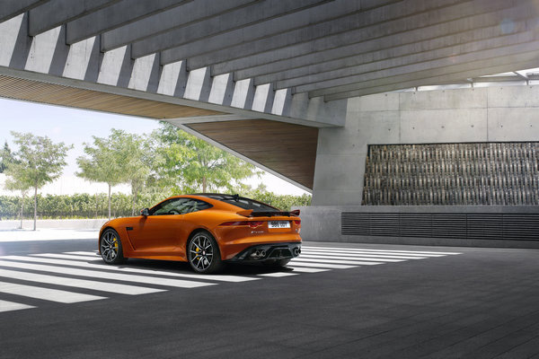 捷豹全新F-Type SVR超跑將于日內瓦首發