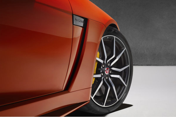 捷豹全新F-Type SVR超跑將于日內瓦首發