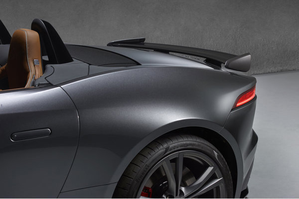 捷豹全新F-Type SVR超跑將于日內瓦首發