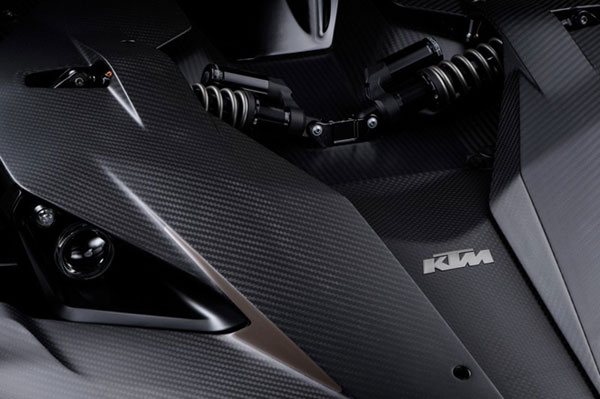 KTM 日內瓦發布X-BOW GT黑色版
