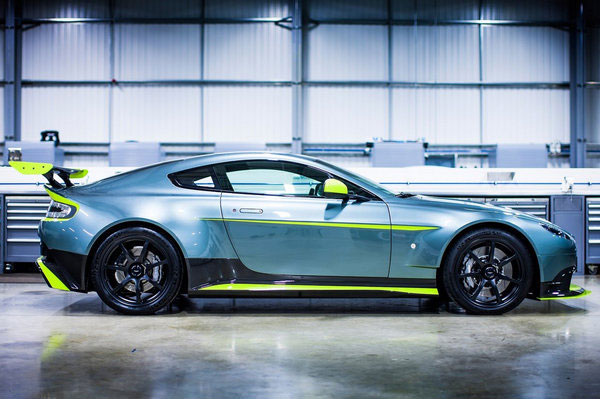 賽道利器 阿斯頓·馬丁發布Vantage GT8