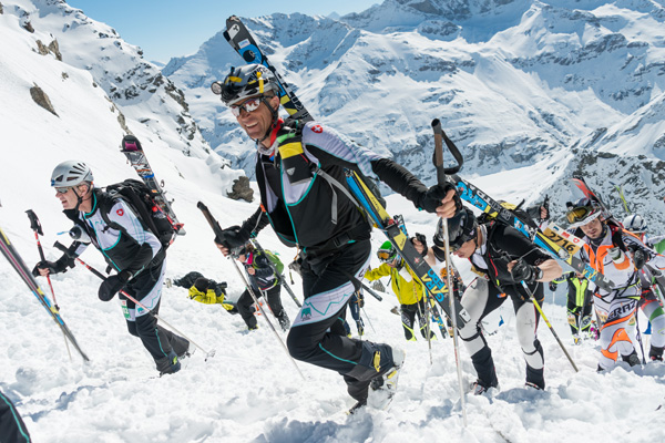 泰格豪雅攜手中國國家滑雪登山隊(duì)首次出征瑞士冰川巡邏滑雪登山賽