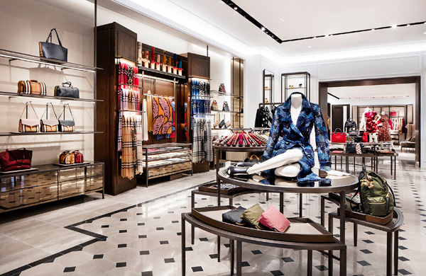 Burberry 檀香山Ala Moana新店開(kāi)幕