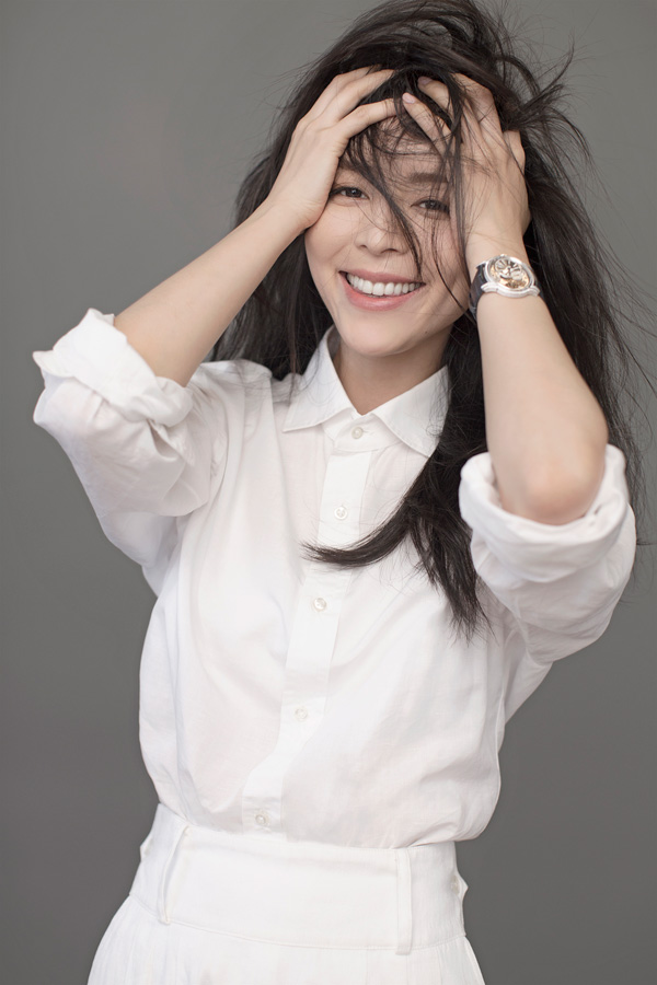 國(guó)際影后藝術(shù)光影短片 演繹愛(ài)彼“非凡女性”