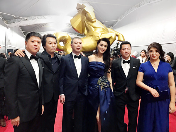 馮小剛身著杰尼亞尊享定制禮服奪得金馬最佳導演獎