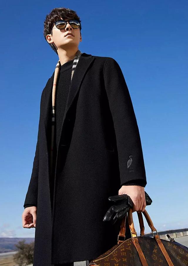 簡約款衣服