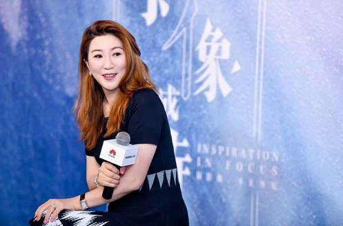 用影像造夢 金依萌導演跨界分享“影像成詩”