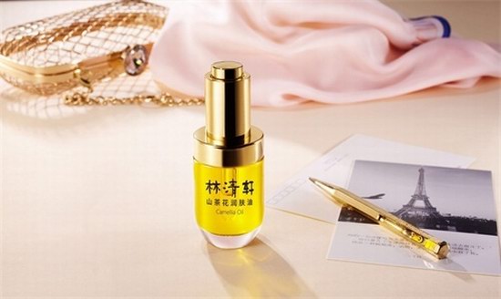 GINGER唯一獲獎中國護膚品，竟是明星梳妝臺的常客！