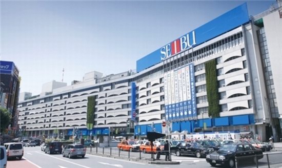 看這里，2019新年日本行攻略——對！最狠的貨都在西武池袋總店