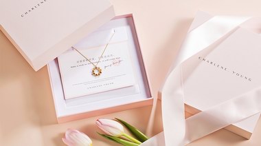 新春禮彩虹吊墜成黑馬，輕定制或成珠寶領(lǐng)域新風(fēng)向