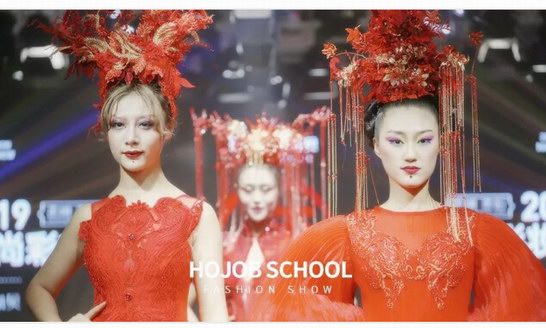 貴陽時(shí)尚彩妝秀，28位選手燃?jí)衄F(xiàn)場(chǎng)，美妝視覺盛宴