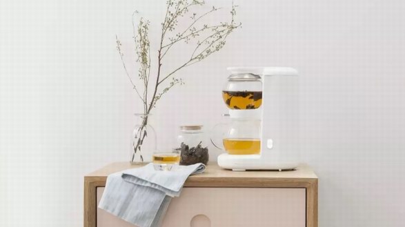有了這款鳴盞茶飲機(jī)，喝茶從此不再?zèng)鰶觯?/></a>
                                        </div>
                                        <h3 class=