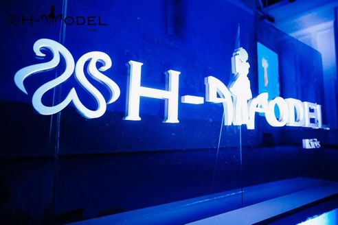 現(xiàn)在輪到你了，此刻，和H-model一起閃耀！