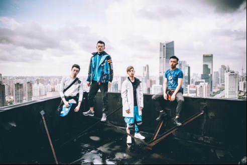 這么會玩？潮牌、設計師都來找餓了么搞CP