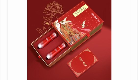 孫郡按下快門，相宜本草紅景天小紅瓶帶你夢回古朝