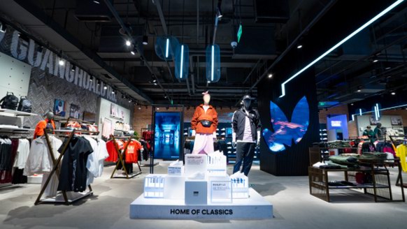 adidas Originals 阿迪達斯三葉草北京世貿天階店隆重開幕