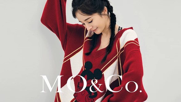 楊冪與米奇出演MO&Co.×天貓小黑盒超級新品日玩出新高度