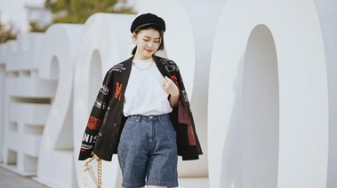 街頭變秀場(chǎng)，從一件CARNAVAL DE VENISE字母滿印羊毛衫開始！