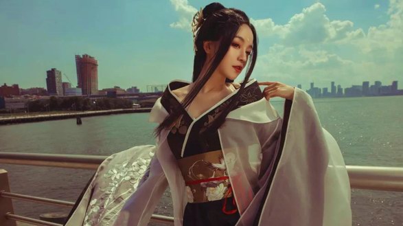 中國(guó)“老古董”火出圈！Chinese時(shí)尚驚艷世界，網(wǎng)友：她才是四千年第一美！